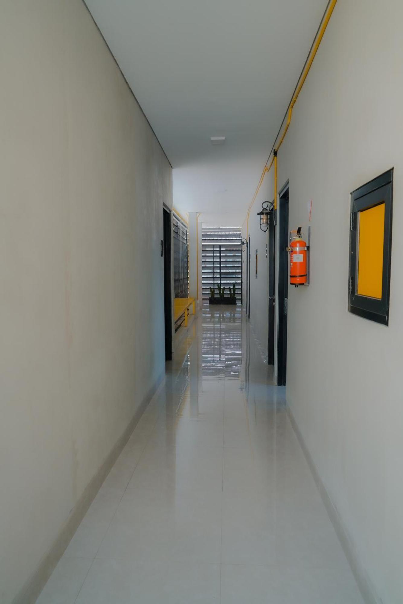 Arlita Guesthouse Tjiandjur Exterior foto