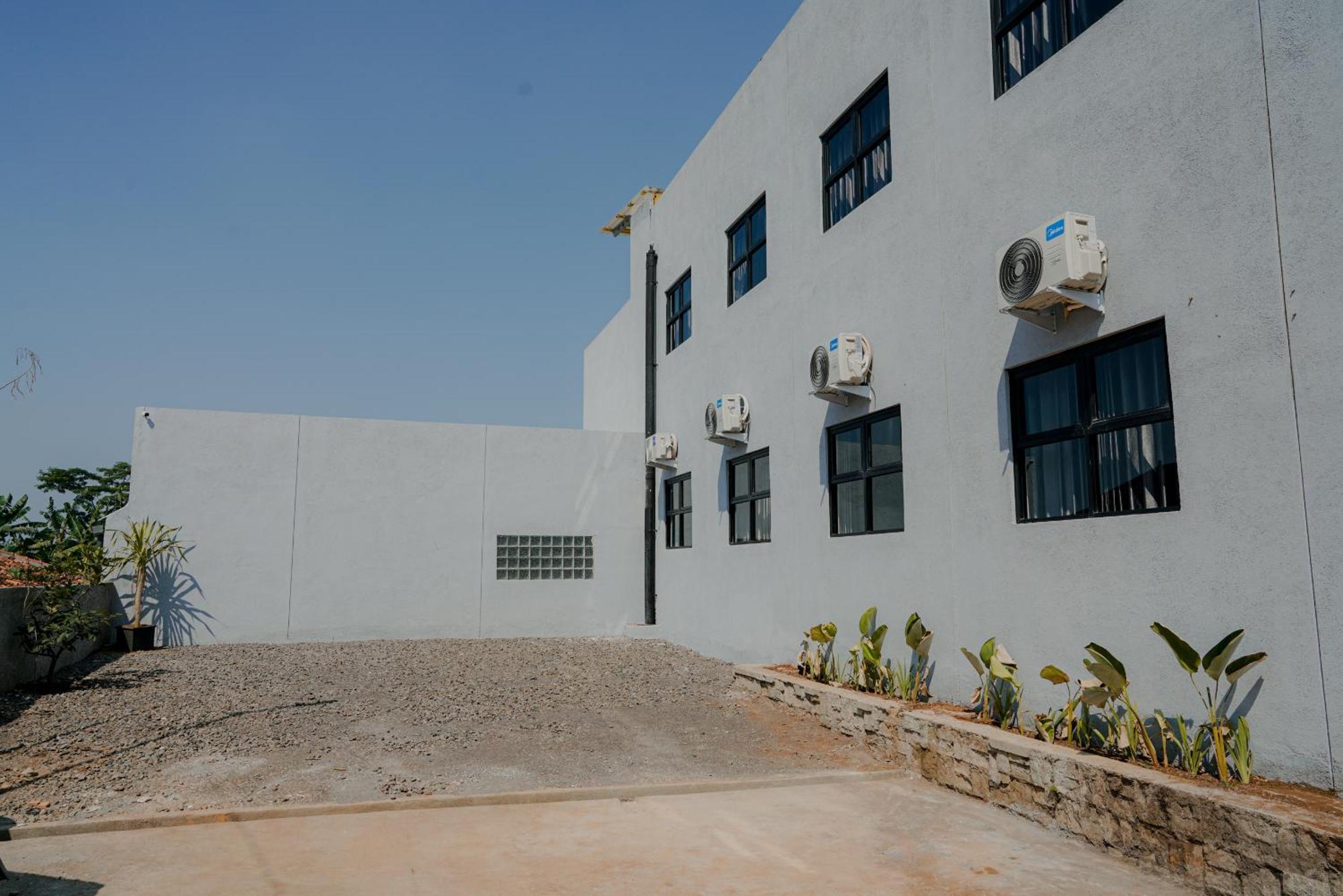 Arlita Guesthouse Tjiandjur Exterior foto